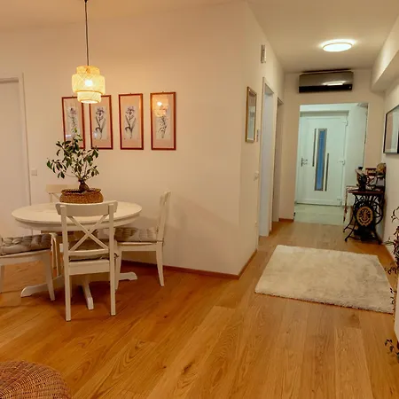 Anur Ii Apartamento *